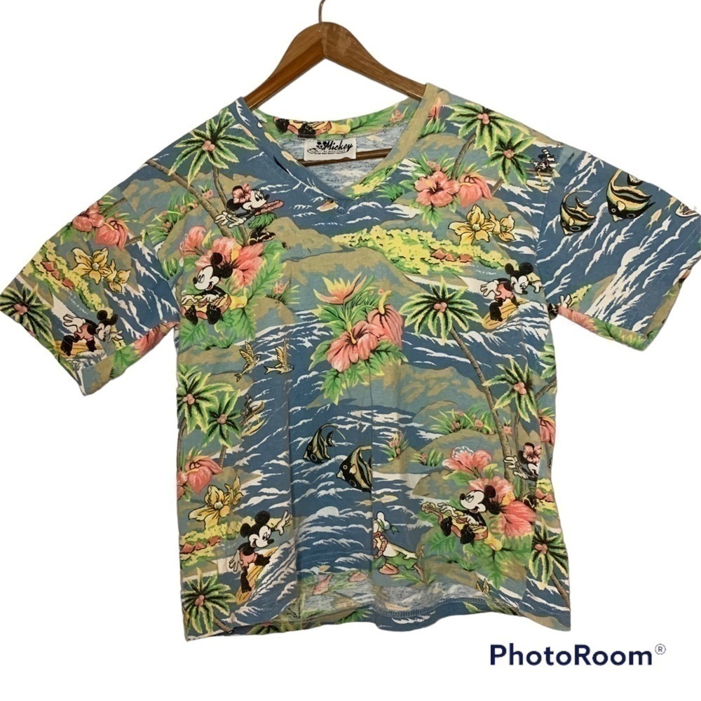 𝅺vintage Mickey surfer shirt